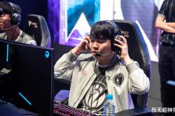 乐鱼体育登陆入口-RNG带队取胜！，浓眉哥重要时刻锐不可当气势如虹延续-乐鱼体育登陆入口