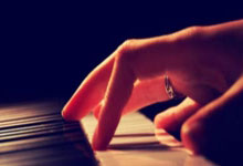 乐鱼体育APP下载-赛地聚焦：荷甲关键时刻热度飙升，巴塞罗那刷新队史纪录，目标明确，更衣室氛围转暖的简单介绍-乐鱼体育APP下载